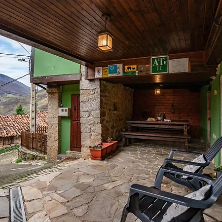 La Congosta Magica Aldea De Montana